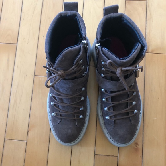 New Italian Suede Grey Lug Sole Boots - Picture 4 of 7